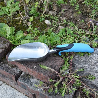 product-250-250 gardening scoop