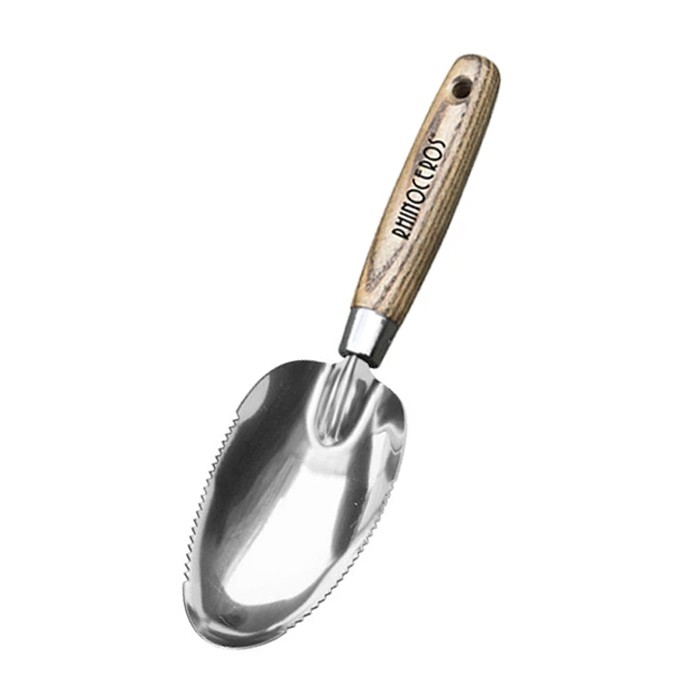 Лопатка за градинска почва