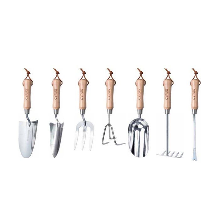 Ръчно изработени градински инструменти